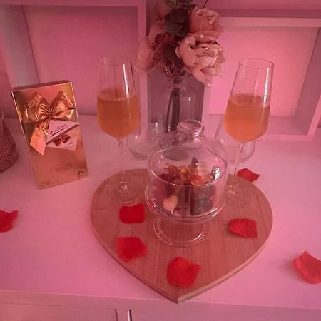 Love Room. Une Bulle D Evasion. Lisses Extérieur photo